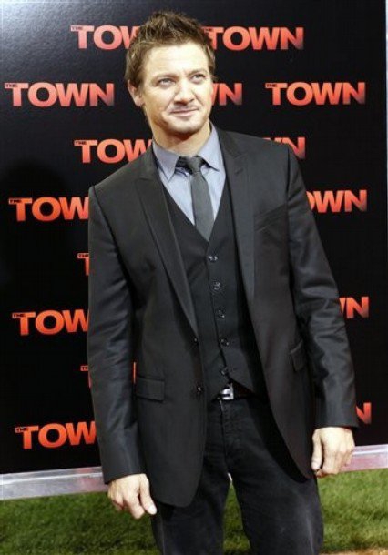 Jeremy Renner Dp Profile Pics