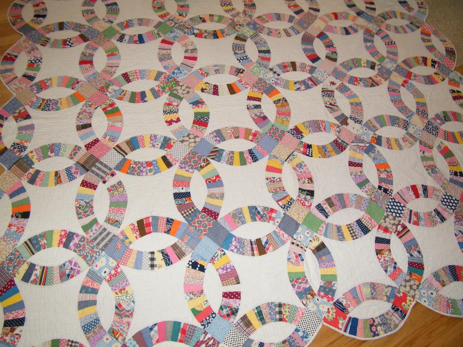 Double Wedding Ring Quilt