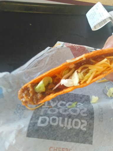 Mexican Restaurant «Taco Bell», reviews and photos, 3507 W Hammer Ln, Stockton, CA 95219, USA