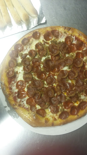 Pizza Restaurant «Greeks Pizzeria», reviews and photos, 813 E McGalliard Rd, Muncie, IN 47303, USA