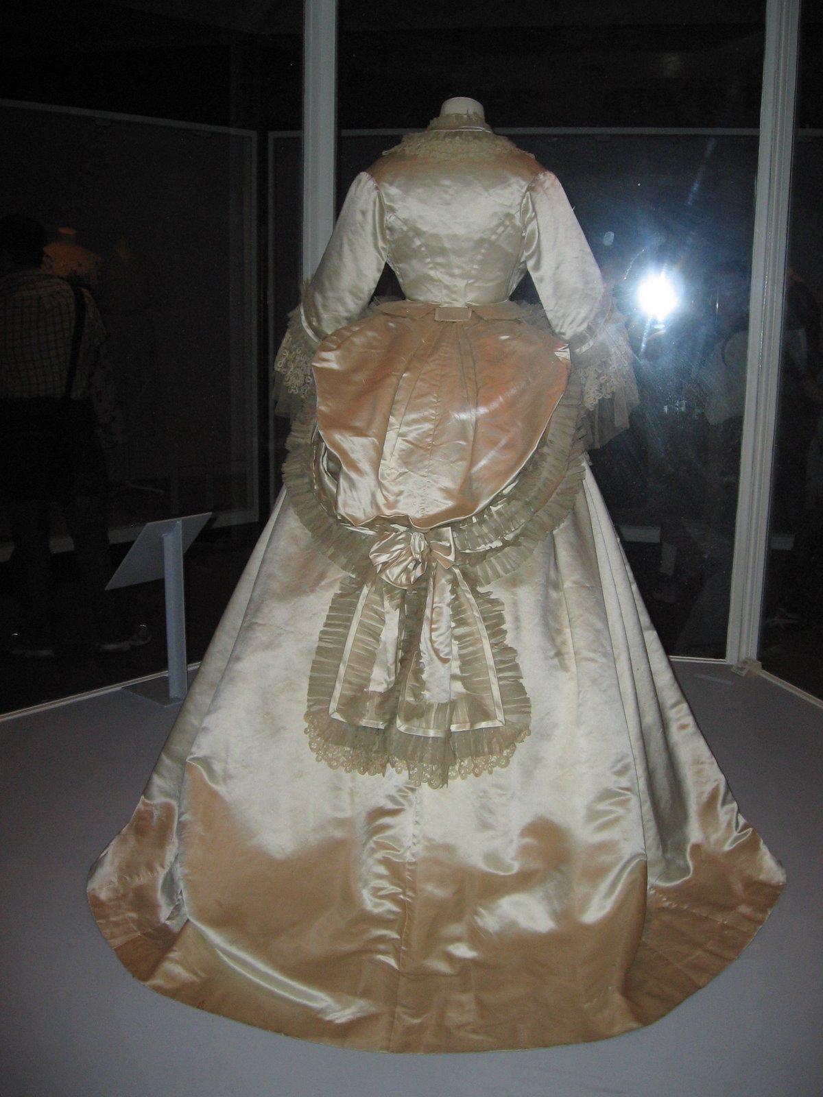 Victorian Wedding Dresses  3