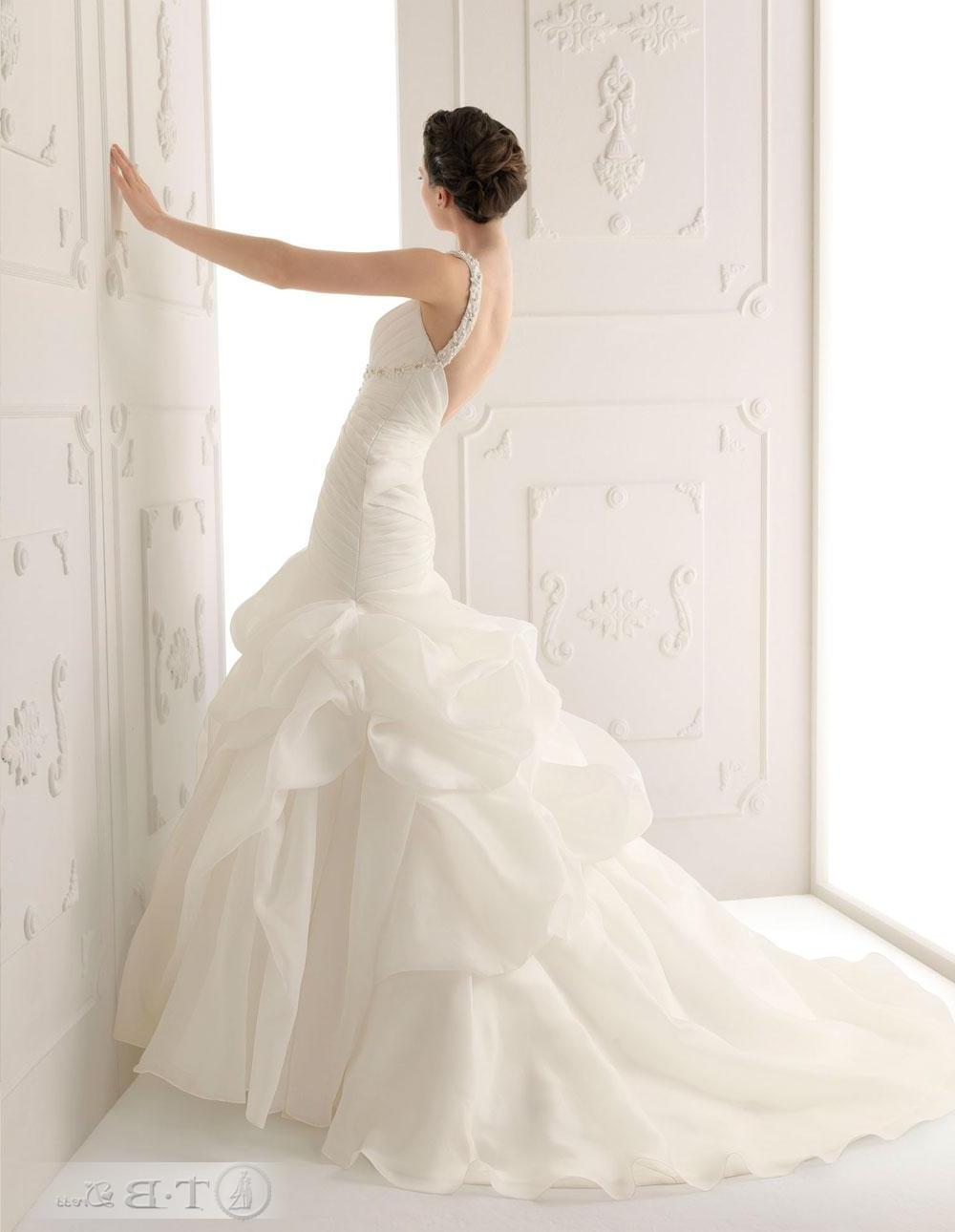 Terrific A-line V-neck Backless Floor-length Pleated Chapel Wedding Dresses