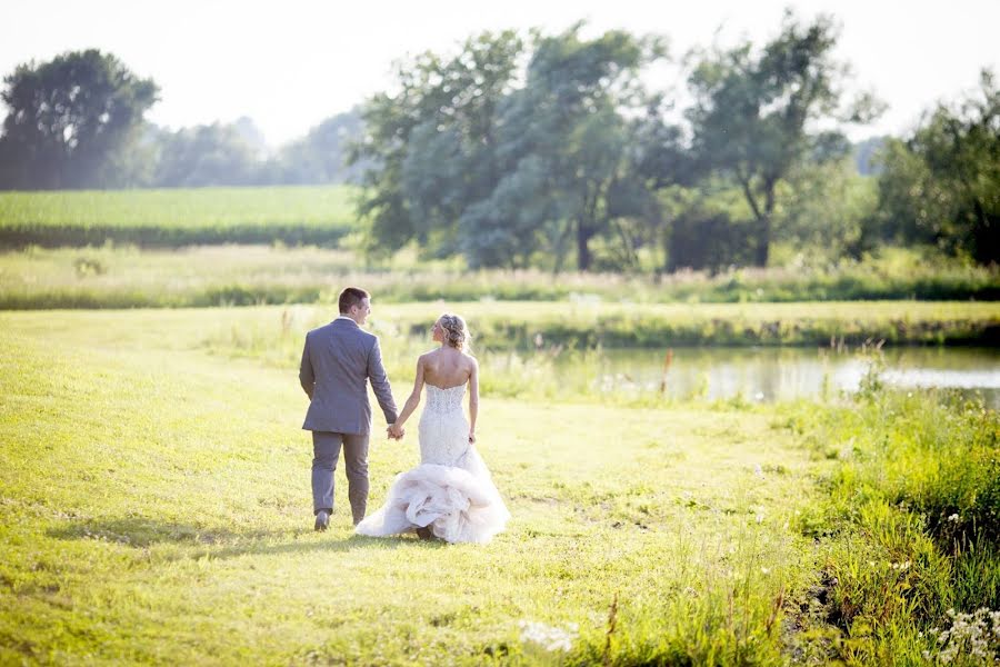 Wedding photographer Mike Burley (mikeburley). Photo of 30 December 2019