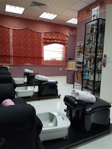 Radiance Beauty Center - Al Muwaiji, BHS Building 1st Floor Jabal Roundabout, Al - Abu Dhabi - United Arab Emirates, Beauty Salon, state Abu Dhabi