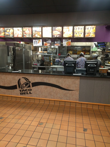 Mexican Restaurant «Taco Bell», reviews and photos, 98 Forest Ave, Glen Cove, NY 11542, USA