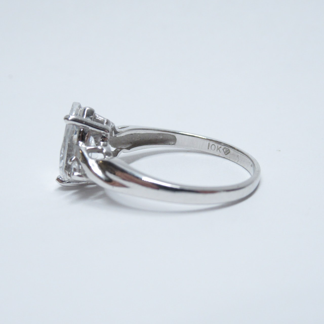 10K White Gold & CZ Ring