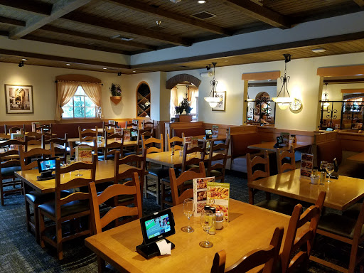 Italian Restaurant «Olive Garden», reviews and photos, 7061 Arundel Mills Cir, Hanover, MD 21076, USA