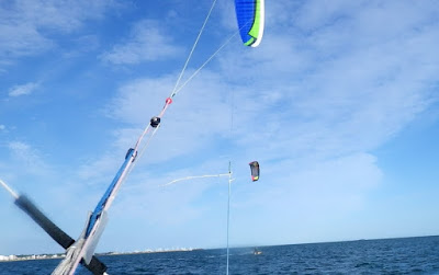 Vers l'estuaire de la Loire (Pornichet/LaBaule, St Brévin...) au fil du temps... - Page 13 Kitesurf_navy16_0019w