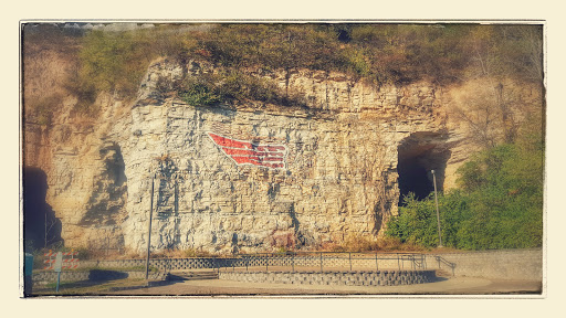 Tourist Attraction «Piasa Bird», reviews and photos, Sam Vadalabene Great River Rd Bike Trail, Alton, IL 62002, USA