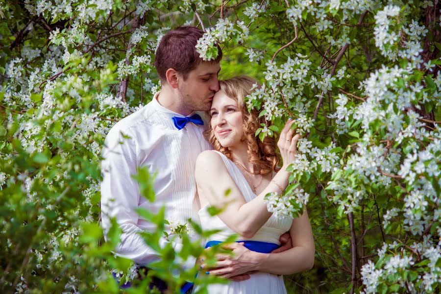 ช่างภาพงานแต่งงาน Irina Aleksandrova (grediri) ภาพเมื่อ 27 เมษายน 2022
