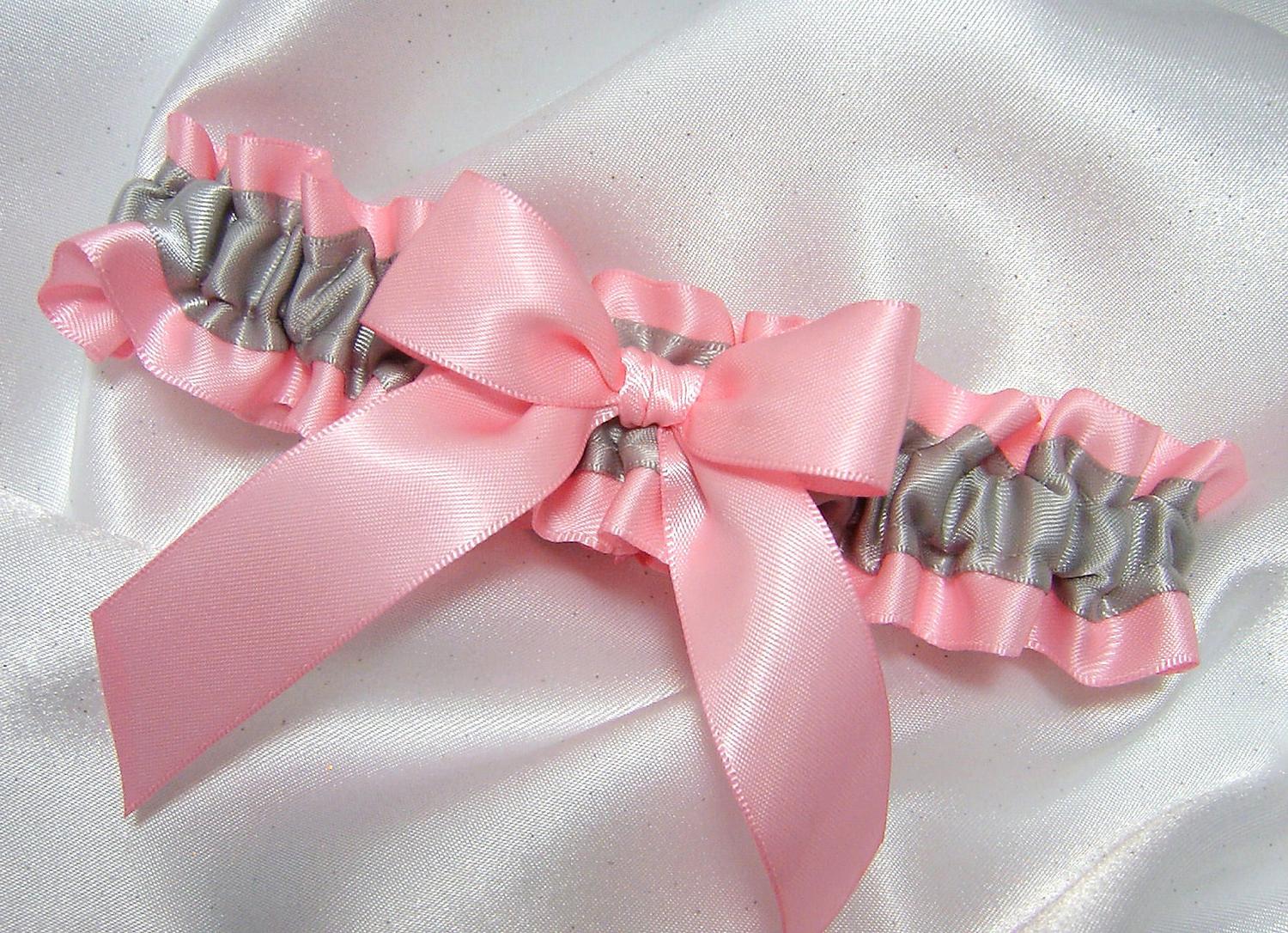 Toss Garter - Pink and