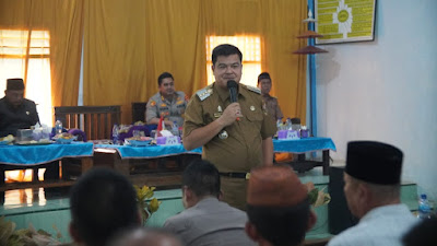 Jajaran Polres Lampung Tengah Polda Lampung bersama Forkopimda Kab. Lampung Tengah temui tokoh adat Pubian 