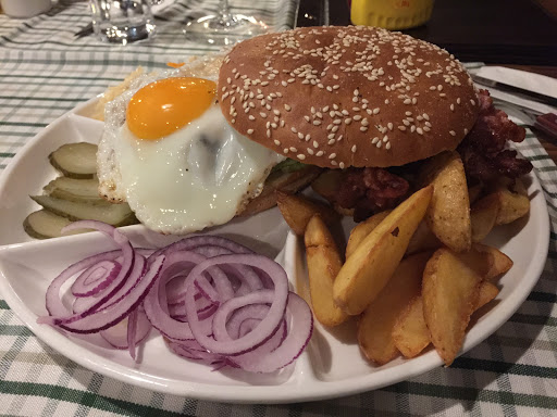 Papa Joe's Saloon & Steakhouse