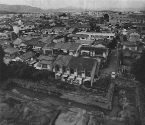 勝龍寺城:沼田丸の北を画する堀(南東から)