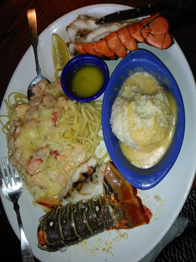 Seafood Restaurant «Red Lobster», reviews and photos, 1900 S Reed Rd, Kokomo, IN 46902, USA