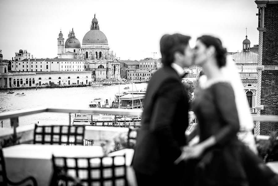 婚礼摄影师Gabriele Di Martino（gdimartino）。2016 11月4日的照片