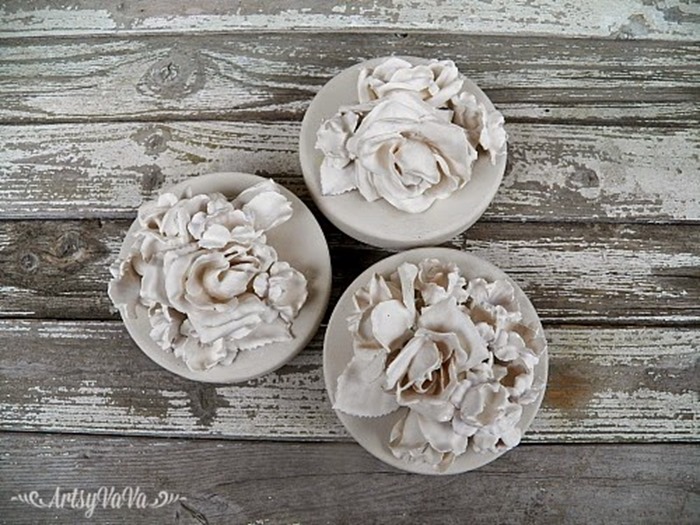 plaster flowers1K