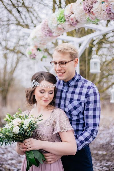 Fotógrafo de casamento Alina Petrova (alya2016). Foto de 26 de janeiro 2017