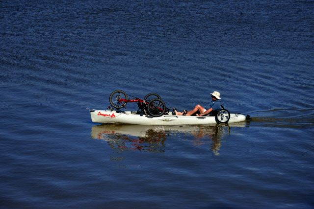 et sur l' eau