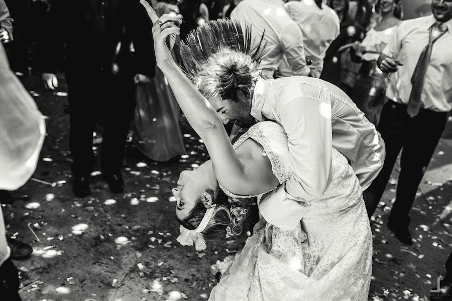 Fotografo di matrimoni Javier Luna (javierlunaph). Foto del 1 ottobre 2016