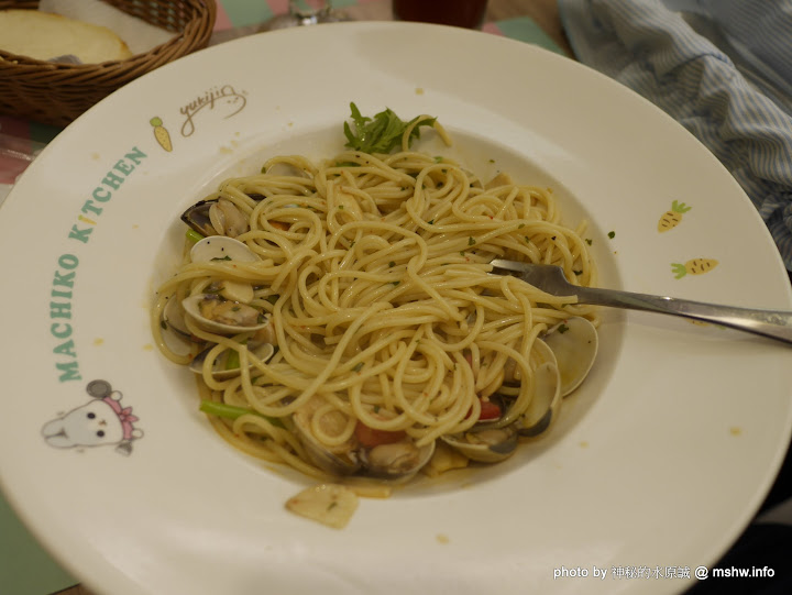 【食記】新北ㄇㄚˊ幾兔主題餐廳-麻吉兔廚房 Machico Kitchen@板橋大遠百&板橋車站 : 只推義大利麵, 份量多些會更好 區域 下午茶 午餐 捷運周邊 捷運美食MRT&BRT 新北市 旅行 晚餐 景點 板橋區 義式 飲食/食記/吃吃喝喝 麵食類 