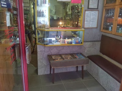 Photos of D. Corner B&aacute;r