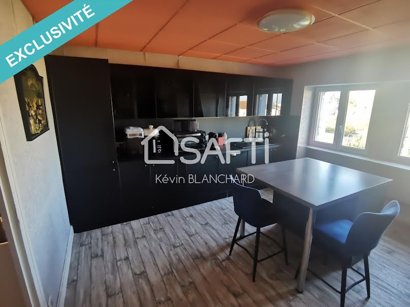 Vente appartement 4 pièces 105 m² à Montceau-les-Mines (71300), 111 000 €