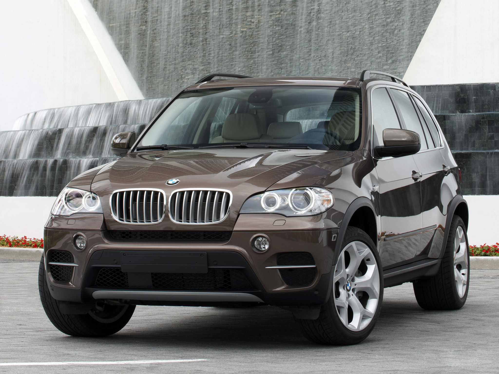 파일:external/carlook.net/bmw_x5_e70_f_suv5d-1725.jpg