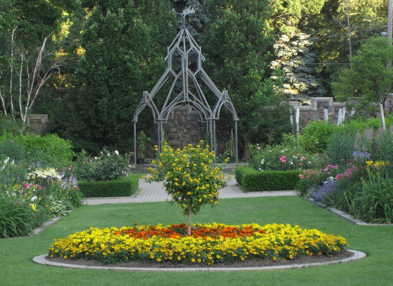 the formal lower terrace