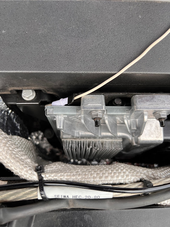 メガーヌ ハッチバックのECU・熱害対策に関するカスタム事例の投稿画像1枚目