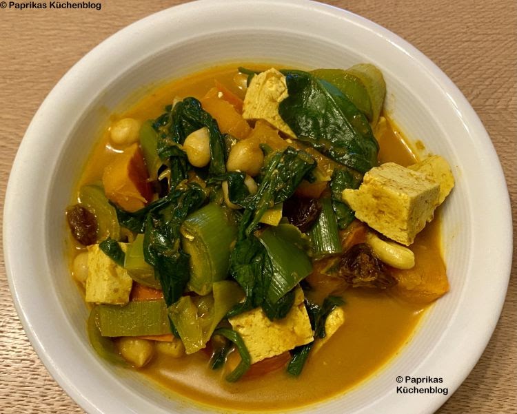 Paprikas Küchenblog: Gelbes Curry mit Gemüse und Tofu