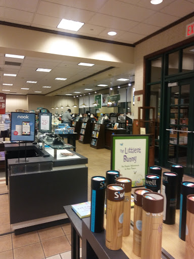 Book Store «Barnes & Noble», reviews and photos, 2614 Central Park Ave, Yonkers, NY 10710, USA