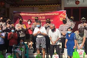 Jelang Perayaan Imlek Polres Pelabuhan Belawan, Memberikan Bantuan Pada Masyarakat Etnis Tionghoa Kurang Mampu