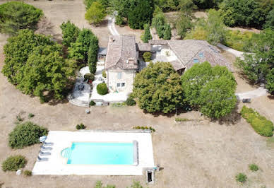 Maison avec piscine et terrasse 20