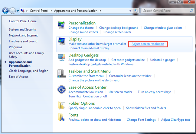 El enlace para Ajustar resolución de pantalla, en Windows 7