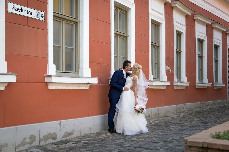 Jurufoto perkahwinan Tünde Márton (martontundi). Foto pada 7 Februari 2019