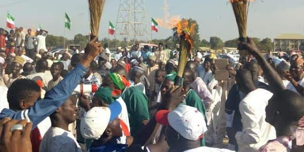 5,000 APC Members Burn Brooms, Defect To PDP In Nasarawa 