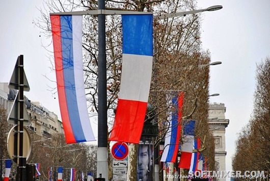 56071593_myparis_drapeau_russie