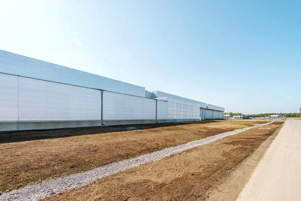 Facebook_Data_Center_artic_11