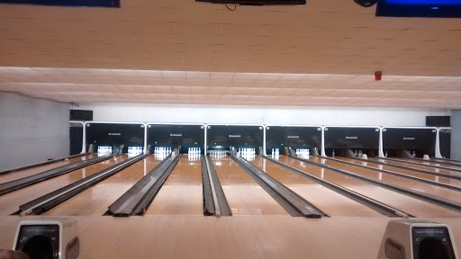 Bowling Alley «Abbott Bowling Center», reviews and photos, 1840 Abbott Rd, Lackawanna, NY 14218, USA