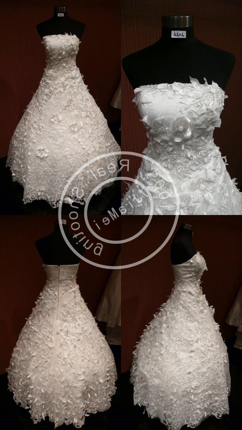 bridal gown ruched lace