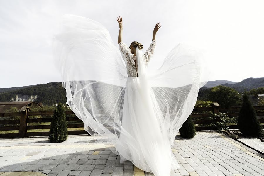 Fotografo di matrimoni Nazariy Karkhut (karkhut). Foto del 24 settembre 2020