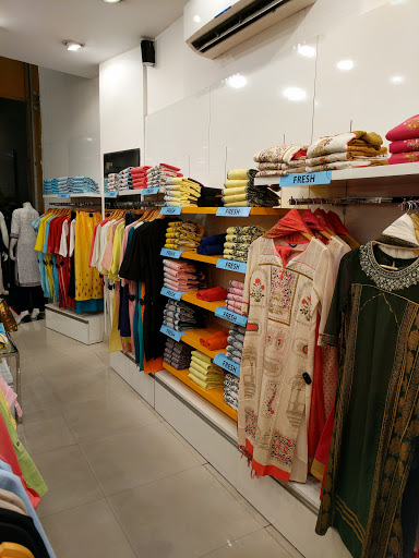 Aurelia, SN 4/1/439, Abids Main Rd, Hyderabad, Telangana 500001, India, Women_Clothing_Accessories_Store, state TS