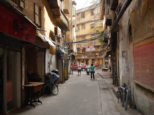 Wuya Lane near intersection with Wenhua Road in Shaoguan, Guangdong