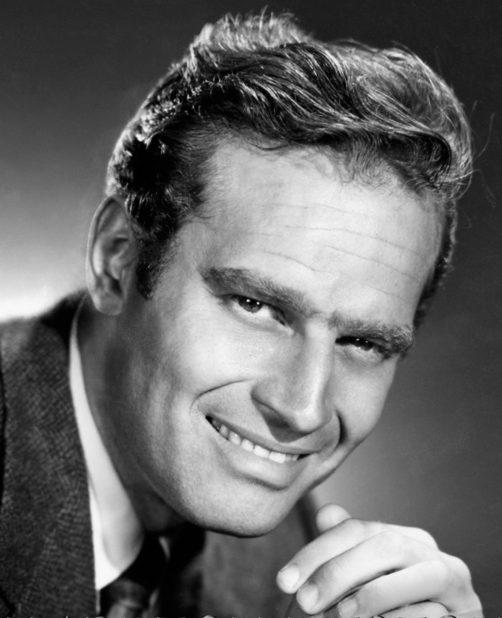 파일:external/s9.com/36-charlton-heston-theredlist.jpg