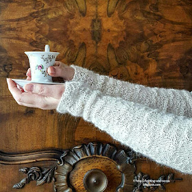 Barton Cottage Wrist Warmers - Free Knitting Pattern by Knitting and so on