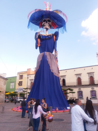 La Catrina más Grande Del MUNDO, 45430, Porfirio Díaz 20, Centro, Zapotlanejo, Jal., México, Museo | JAL