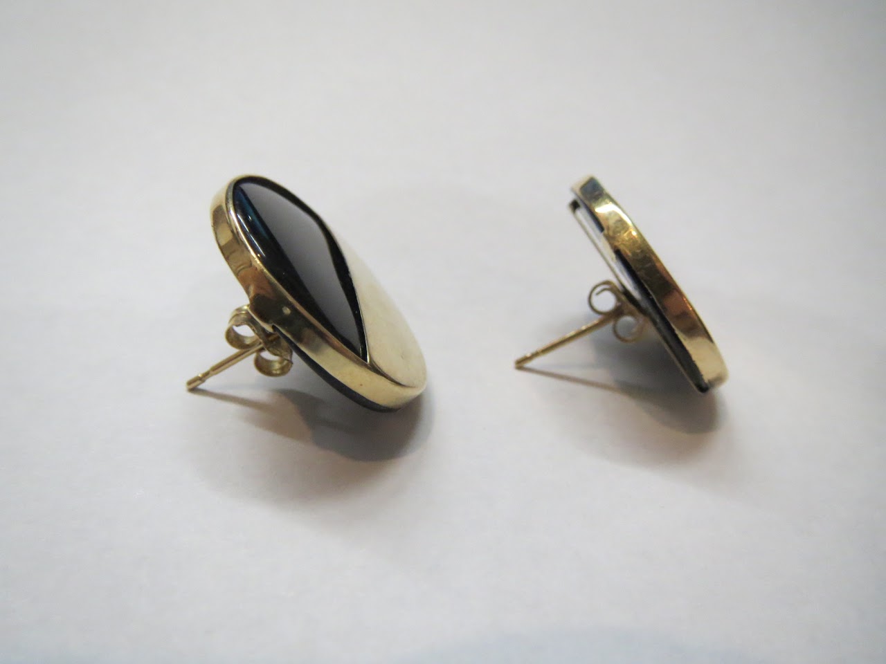 14kt and Black Onyx Earrings