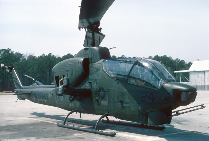 AH-1T%2525206.jpg