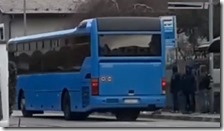 L’autobus di linea vietato ai profughi